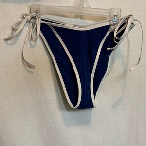 AA-550 Aerie NWOT Cheekiest Side Tie Blue & White‎ Ribbed Bikini Bottoms Size L